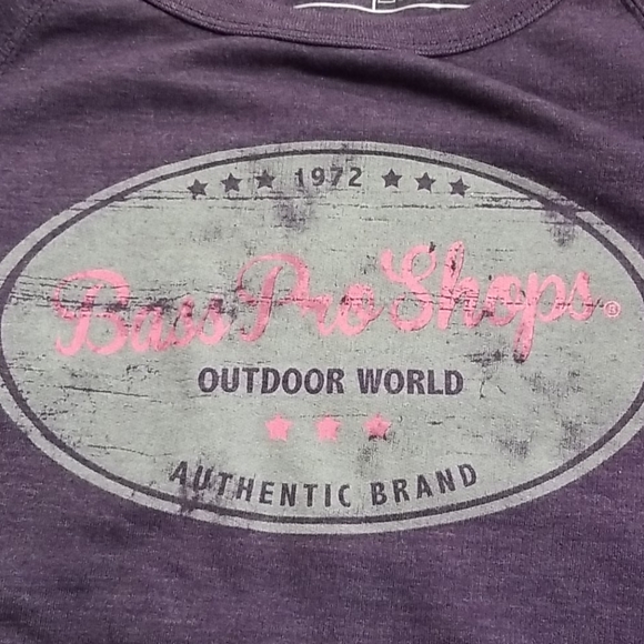 Bass pro shop sweater - Picture 2 of 3